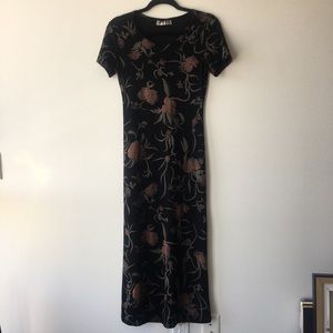 the perfect vintage 90’s maxi dress